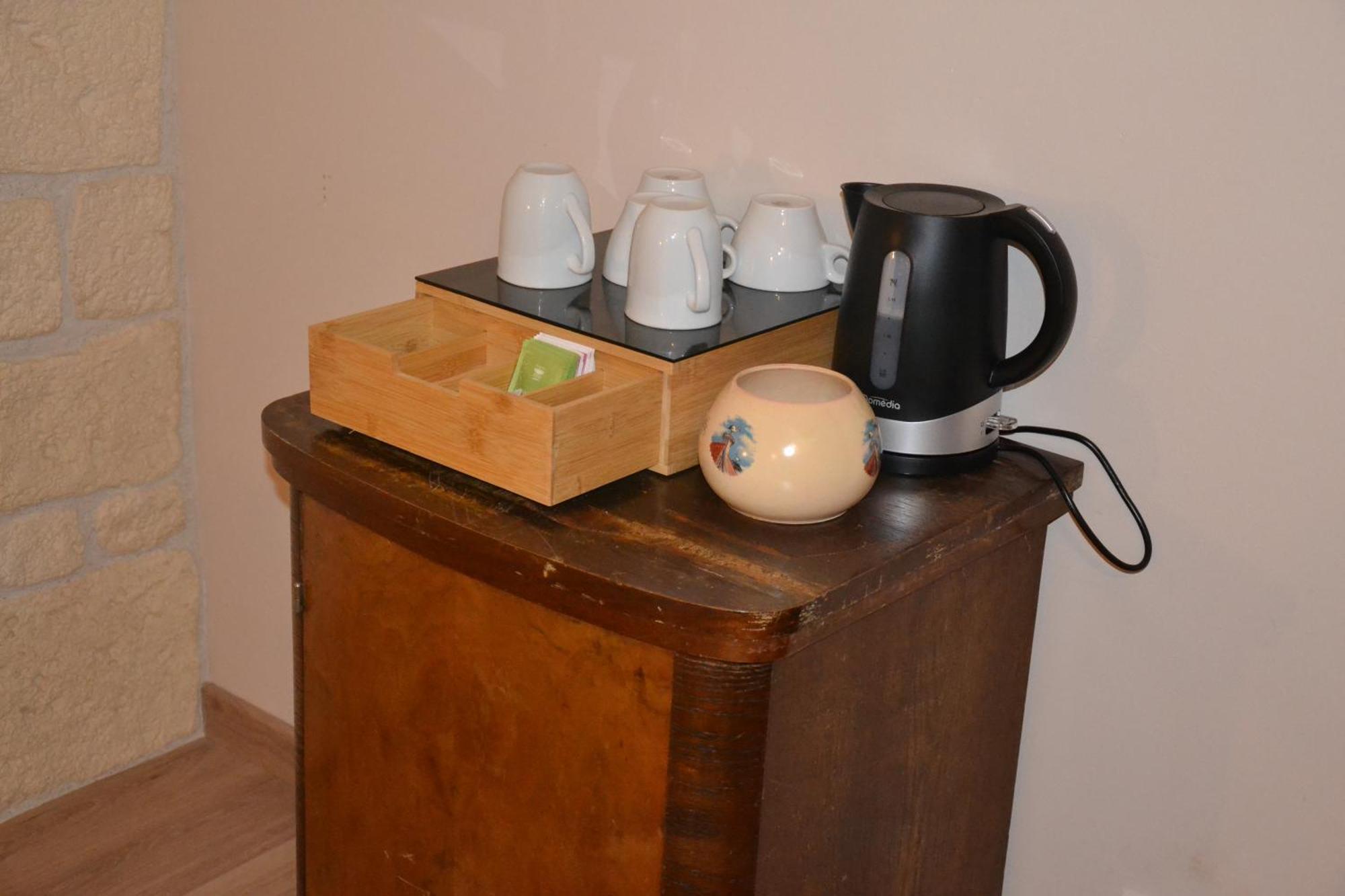 Le Colibri Bleu Bed and Breakfast Argeliers Buitenkant foto